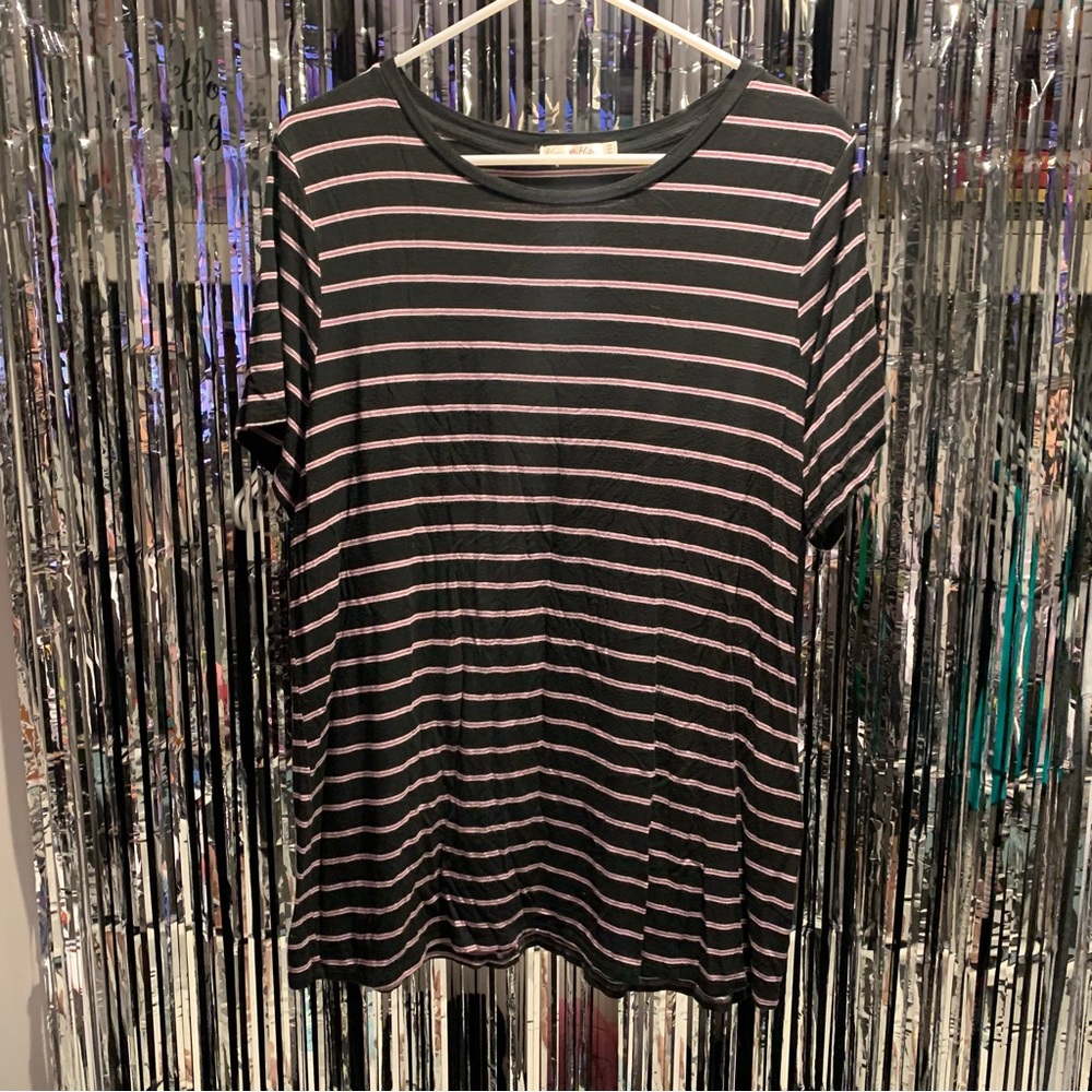 Heart Hips Black & Pink T-Shirt Size 3X